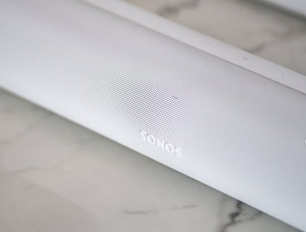 Beste soundbar met ingebouwde subwoofer: populaire modellen vergeleken